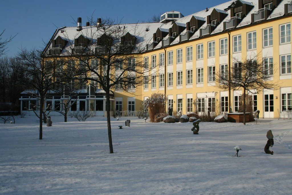 Seehotel Zeuthen Exterior photo